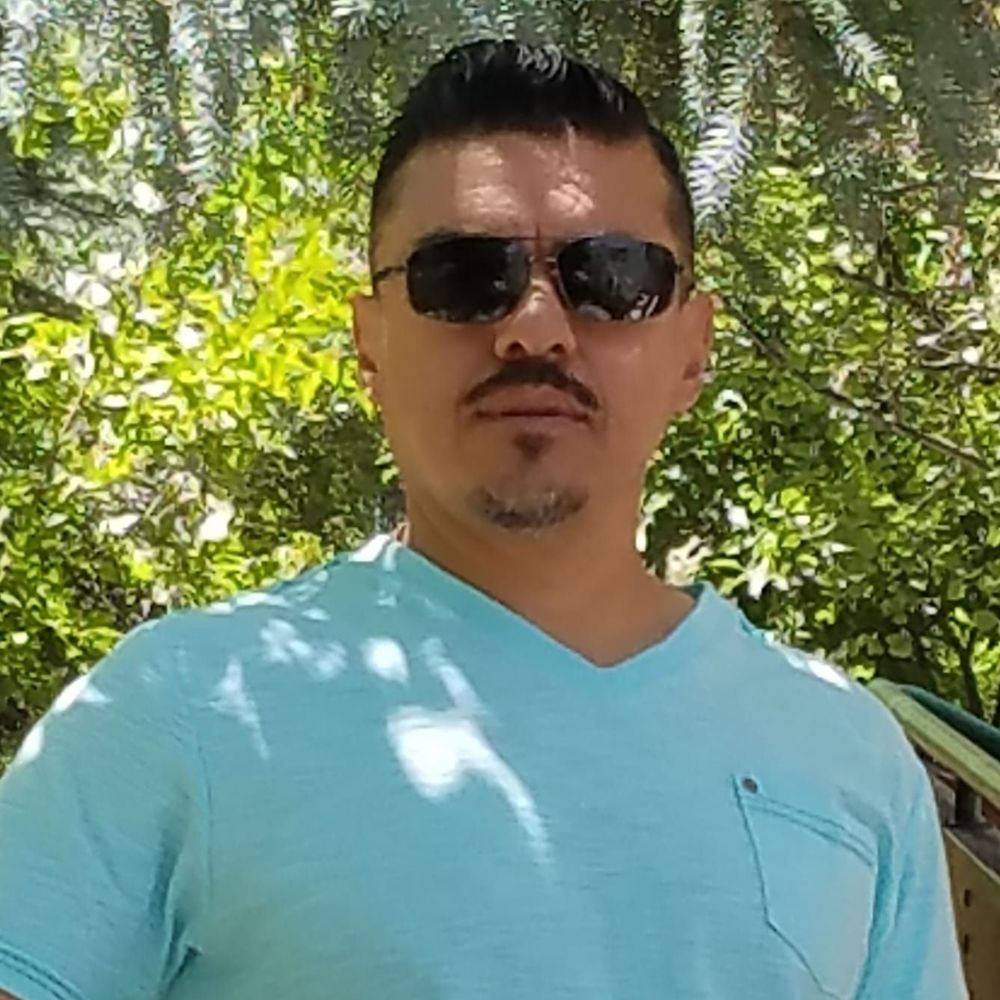 Meet your Posher, Javier